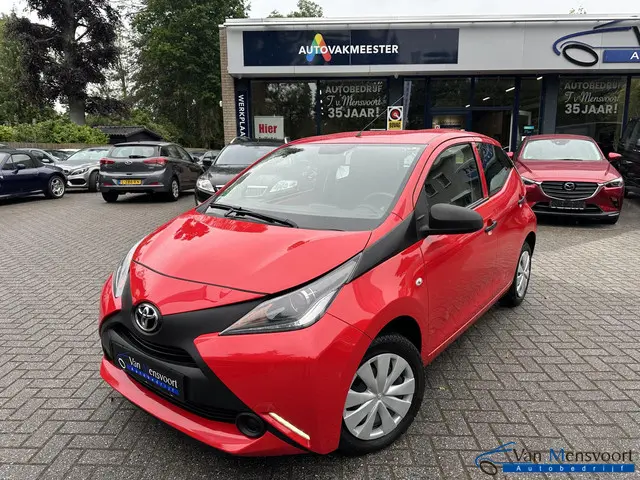 Toyota Aygo 1.0 VVT-i x-now 5 drs 2017 Benzine