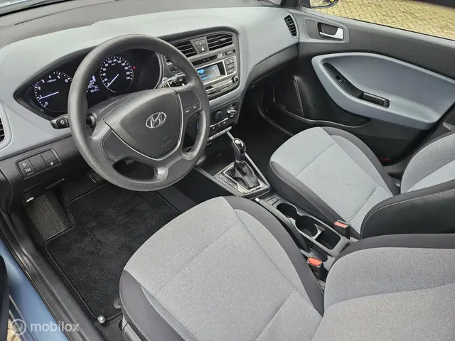 Hyundai i20 1.4i i-Vision 2015 Benzine 10