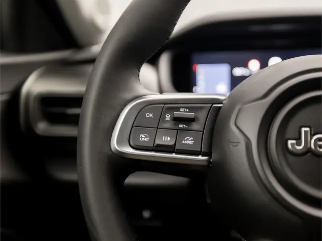 Jeep Avenger 1.2 Altitude Sport 2023 Benzine 19