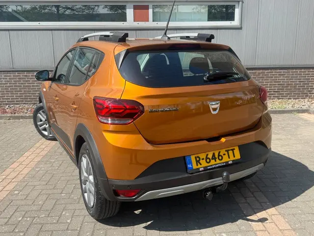 Dacia Sandero Stepway 1.0 TCe 90 Comfort 2022 Benzine 4