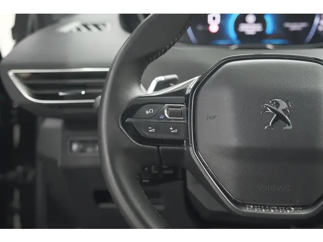Peugeot 5008 PureTech 130 EAT8 Active Pack 2023 Benzine 33