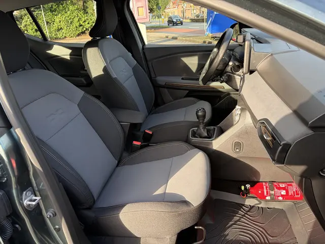 Dacia Sandero Stepway 1.1 TCe 110 Extreme 2024 Benzine 19