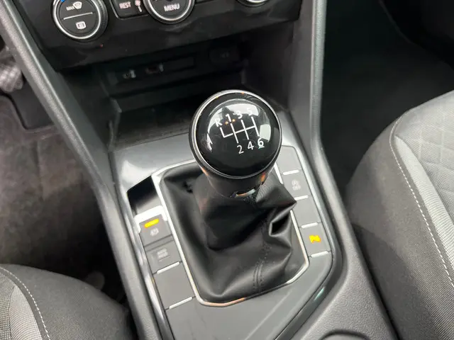 Volkswagen Tiguan 1.4 TSI Connected Series 2017 Benzine 13