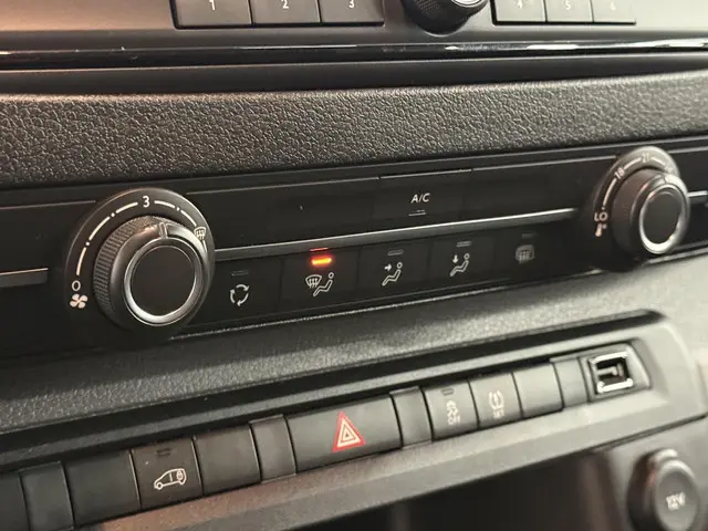 Citroën Jumpy 1.6 BlueHDI 95 Club XS 2018 Diesel 27