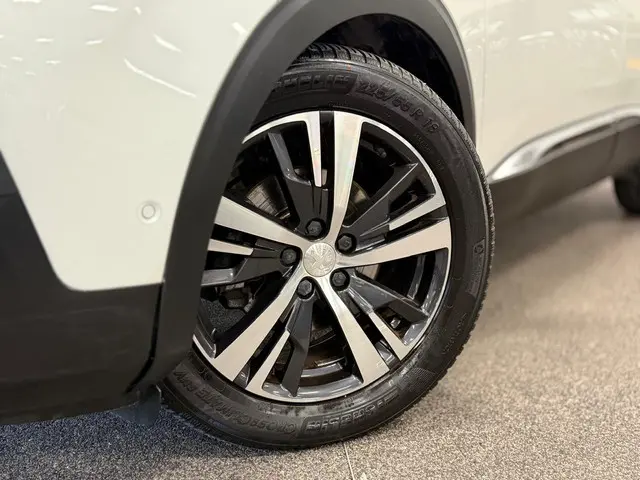 Peugeot 3008 1.6 e-THP GT Line 2018 Benzine 10