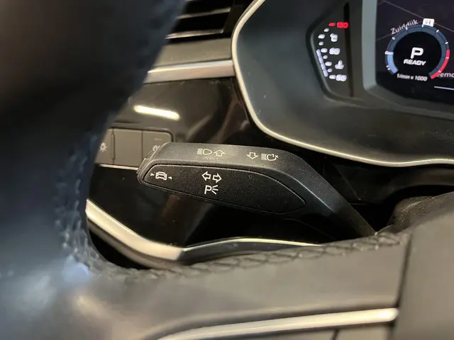 Audi Q3 35 TFSI S Line S-Tronic Aut. 2021 Benzine 12