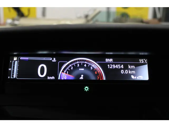 Renault Scénic Xmod 1.2 TCe Bose 2013 Benzine 15