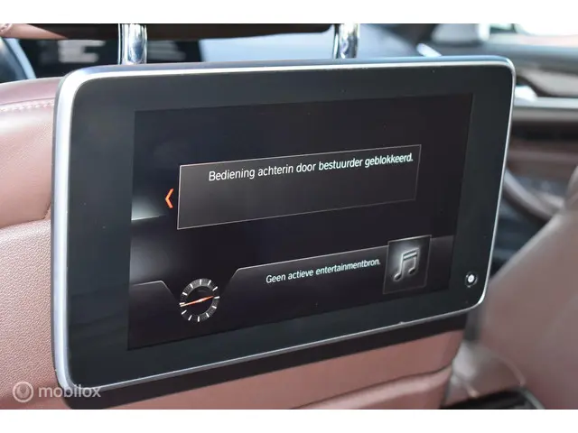 BMW 5 Serie 530i High Executive 2018 Benzine 47