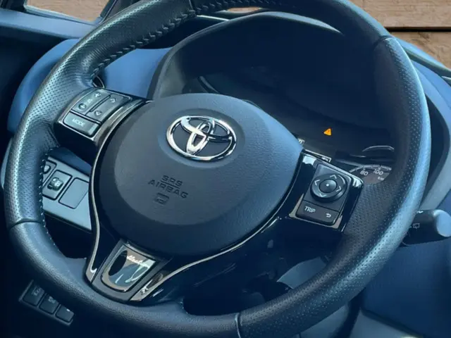 Toyota Yaris 1.5 Hybrid Bi-Tone 2017 Hybride Benzine 5