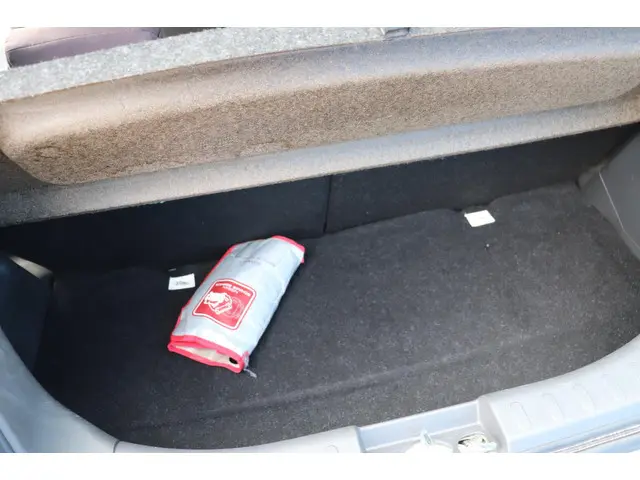 Nissan Pixo 1.0 Look 2012 Benzine 13
