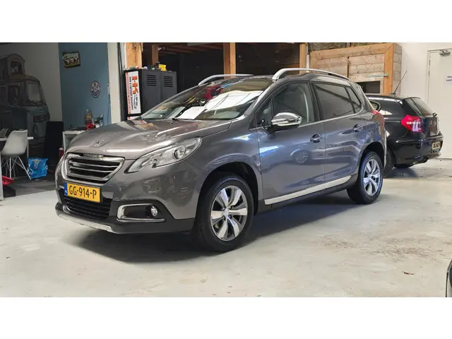 Peugeot 2008 1.2 PureTech Allure 2015 Benzine