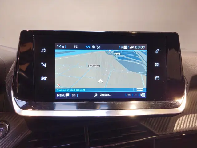 Peugeot 2008 1.2 PureTech Allure 2020 Benzine 24