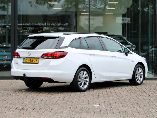 Opel Astra Sports Tourer 1.2 Elegance 2021 Benzine 6