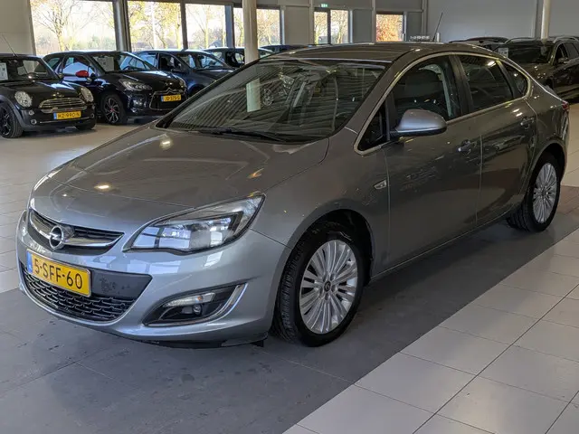 Opel Astra 2