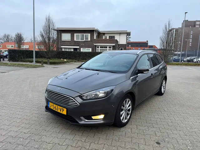 Ford Focus Wagon 1.0 Titanium Edition 2016 Benzine 18