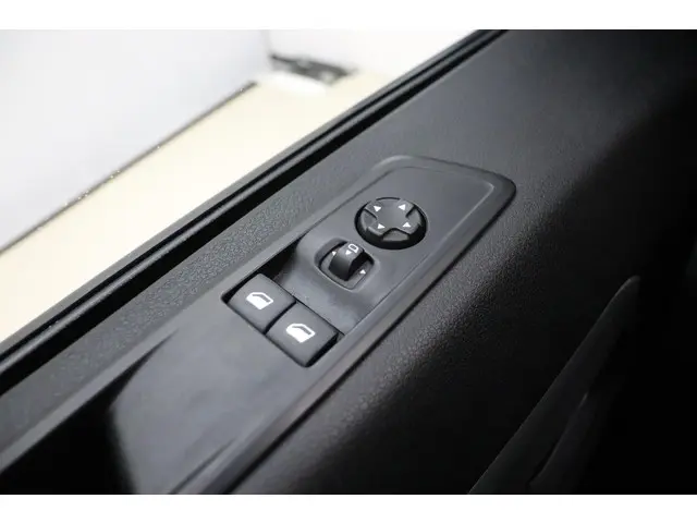 Peugeot Expert 2.0 BlueHDI Long Asphalt DC 2021 Diesel 17