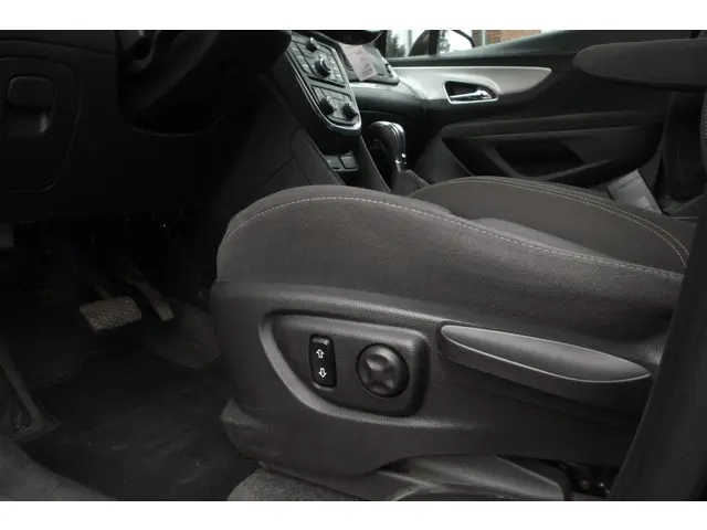 Opel Mokka 1.4 T Innovation 2016 Benzine 22