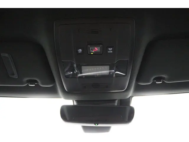 Lexus UX 250h Preference Line 2022 Hybride Benzine 31