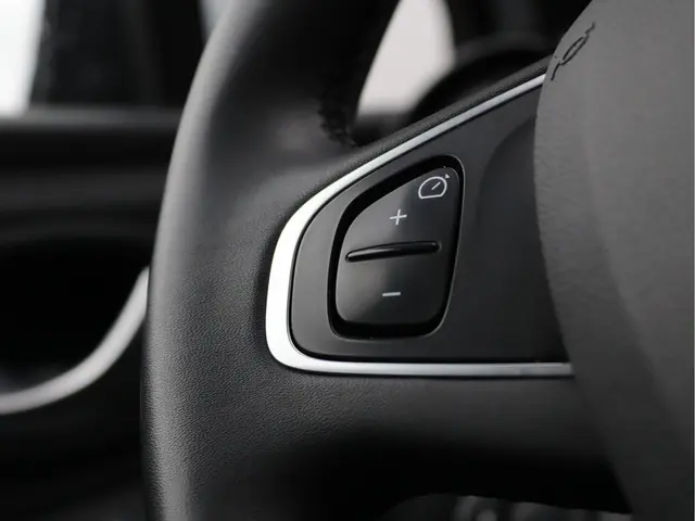 Renault Clio 0.9 TCe Zen 2019 Benzine 35