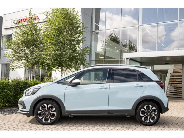 Honda Jazz 1.5i e:HEV CROSSTAR 2022 Hybride Benzine 52