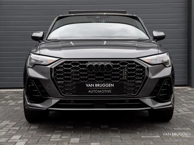 Audi Q3 Sportback 45 TFSI e S-Line 2022 Hybride Benzine 6