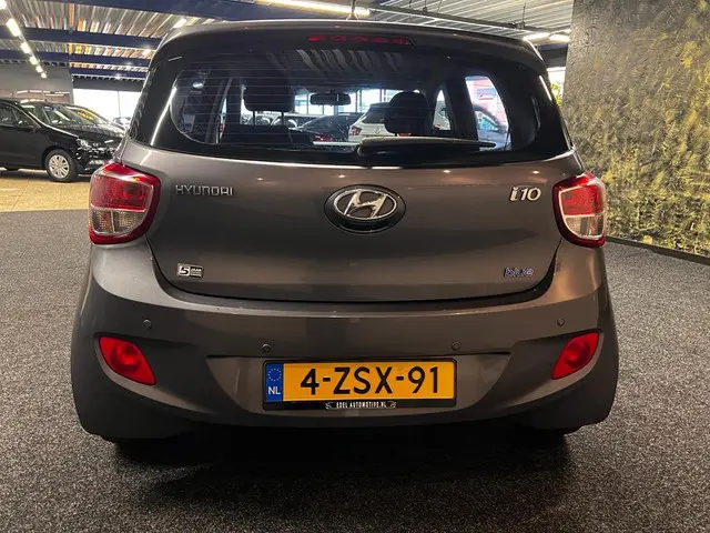 Hyundai i10 1.0i i-Motion Comfort 2015 Benzine 5