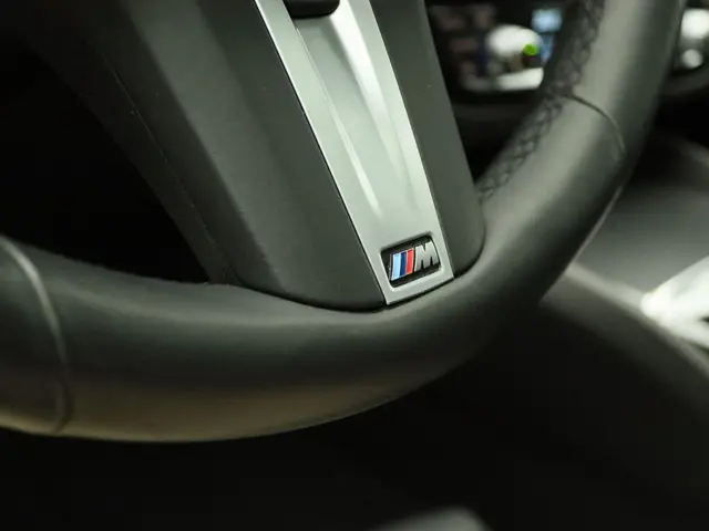 BMW 5 Serie Touring 530i 2020 Benzine 32