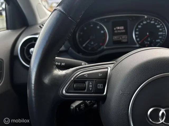 Audi A1 1.0 TFSI Design cruise s-line 2016 Benzine 13