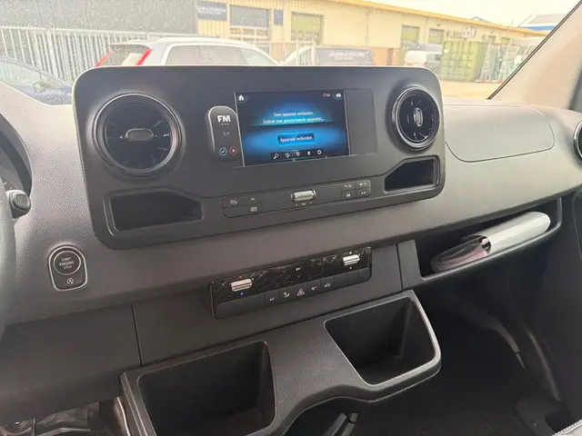 Mercedes-Benz Sprinter 311 2.2 CDI L2H2 2019 Diesel 10