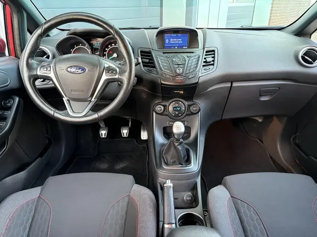 Ford Fiesta 1.0 EcoBoost ST Line 2017 Benzine 11