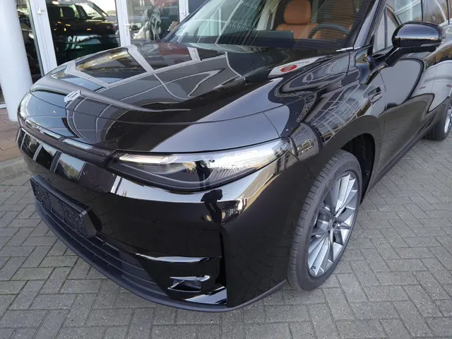 Leapmotor C10 REEV Design 28.4 kWh 2025 Hybride Benzine 45