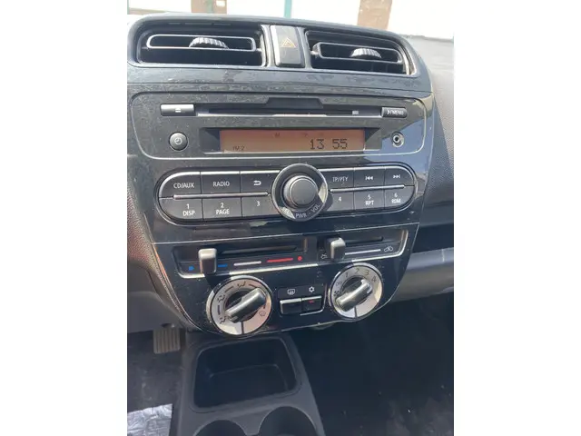 Mitsubishi Space Star 1.0 Instyle 2015 Benzine 7