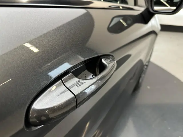 Ford Fiesta 1.0 EcoBoost Hybrid Titanium 2023 Benzine 17