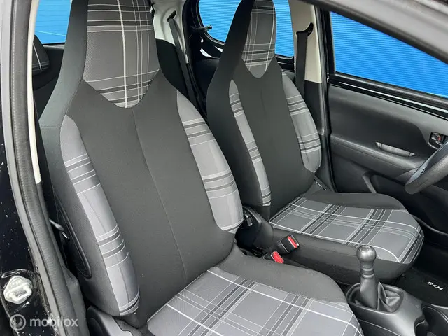 Peugeot 108 1.0 e-VTi Active TOP! 2018 Benzine 15