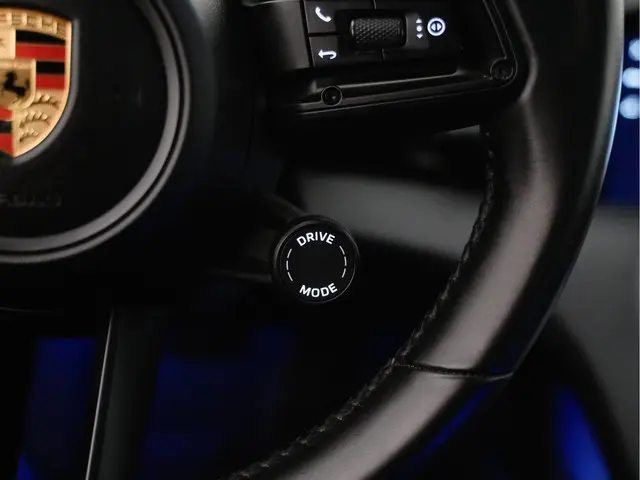 Porsche Taycan Performance 84kwh 2021 Elektrisch 22
