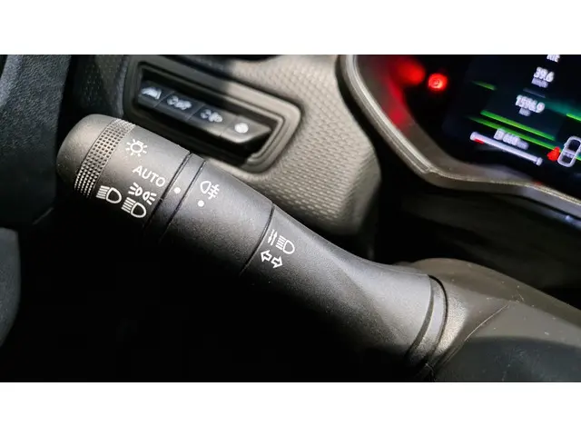 Mitsubishi Colt 1.0T MT Instyle 2024 Benzine 22