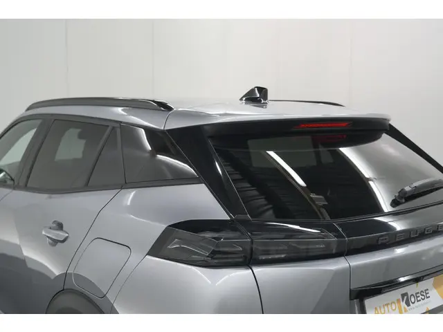 Peugeot 2008 PureTech 100 Allure 2024 Benzine 23