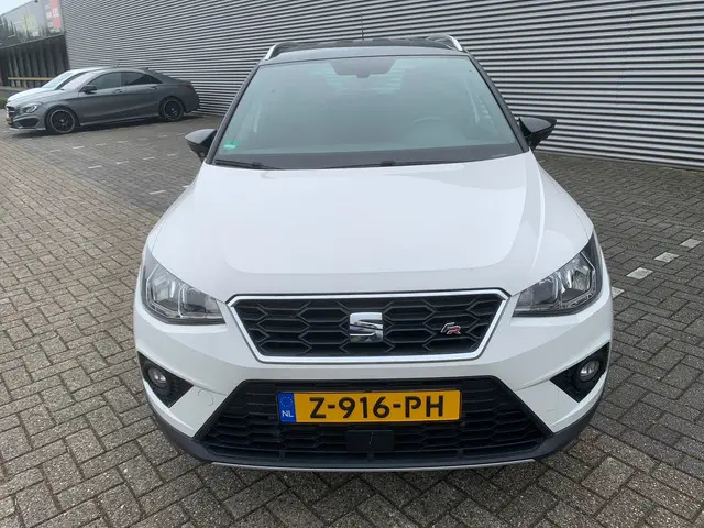 SEAT Arona 1.0 TSI FR Line Business Intense 2019 Benzine 4
