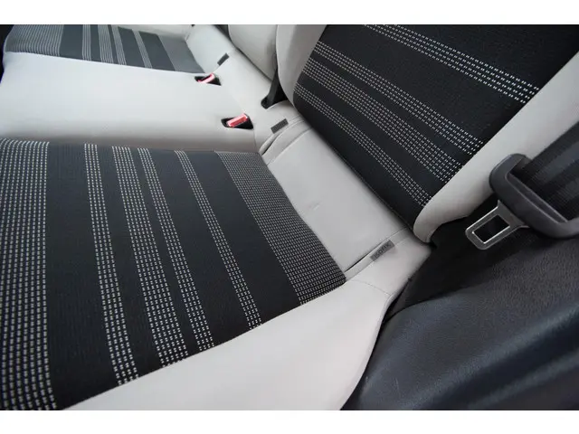 SEAT Mii 1.0 Style Chic 2014 Benzine 18