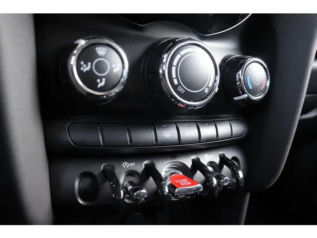 MINI Cooper Mini 1.5 Business Edition 2019 Benzine 20