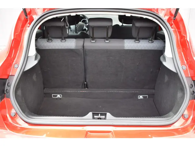 Renault Clio 0.9 TCE Dynamique 2013 Benzine 17