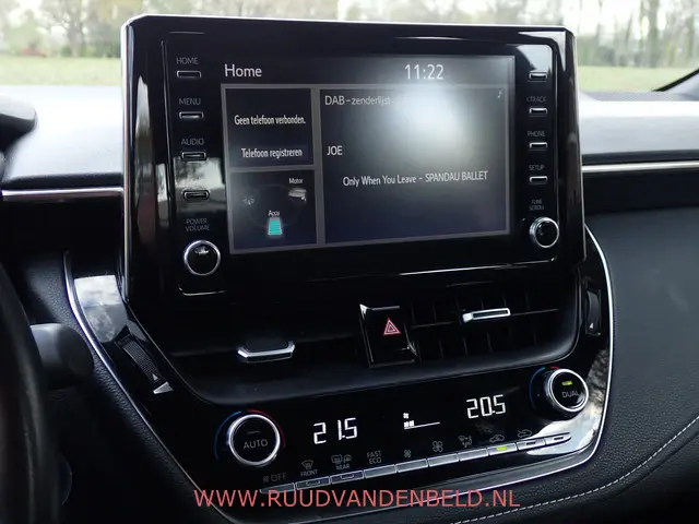 Toyota Corolla 1.8 Hybrid Business 2021 Hybride Benzine 18