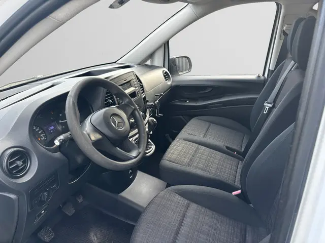 Mercedes-Benz Vito 2