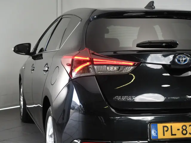 Toyota Auris 1.8 Hybrid Dynamic 2017 Hybride Benzine 15