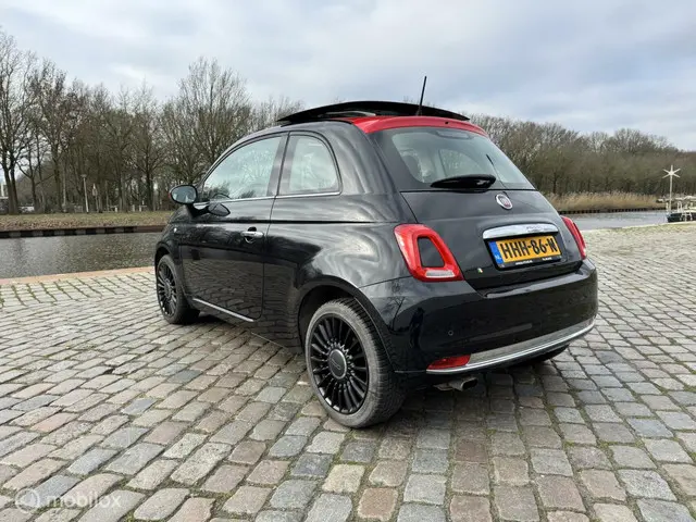 Fiat 500 1.2 ltr. van 2016 met schuifdak 2016 Benzine 4