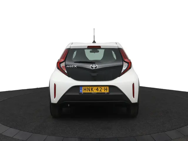 Toyota Aygo X 1.0 VVT-i MT Play 2025 Benzine 39