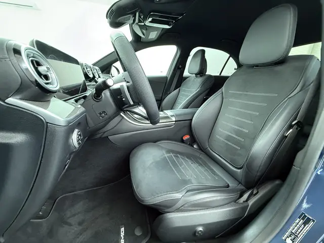 Mercedes-Benz C-Klasse 180 AMG Line 2024 Benzine 12