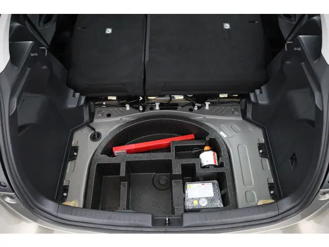 Toyota Yaris 1.5 Hybrid Dynamic 2020 Hybride Benzine 33