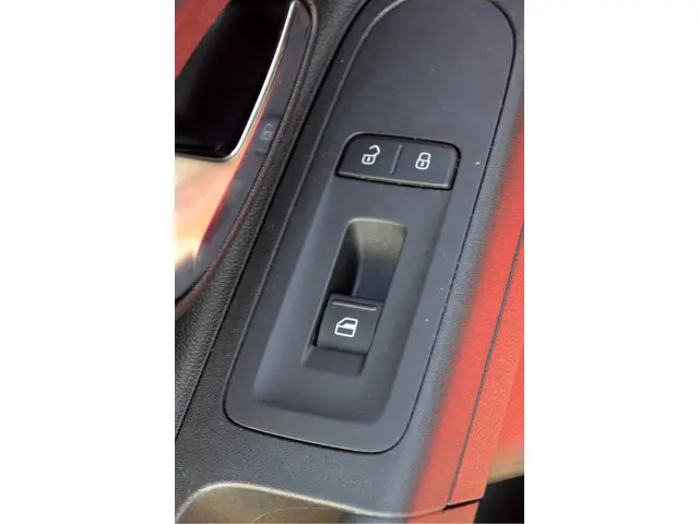 Volkswagen up! 1.0 move up! BlueMotion Cool 2014 Benzine 24