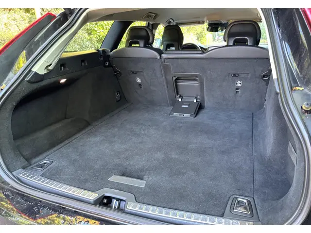 Volvo V90 2.0 T4 2019 YOUR CLASSIC CAR-SOLD. 2019 Benzine 27